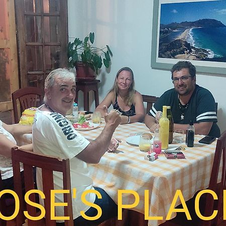 Rose'S Place Mindelo Buitenkant foto