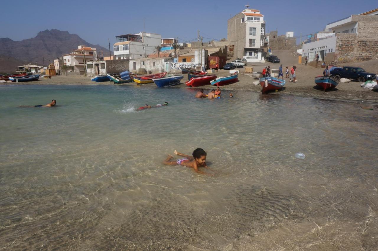 Rose'S Place Mindelo Buitenkant foto
