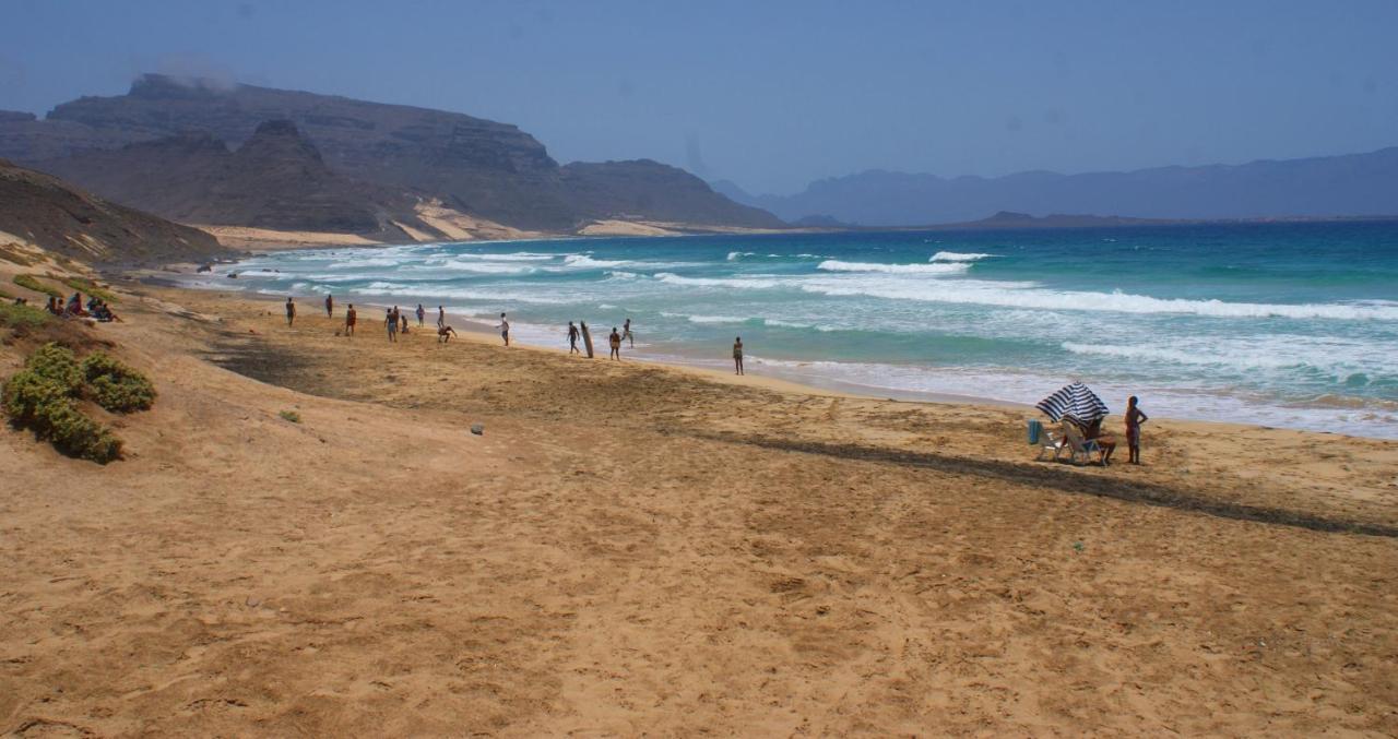 Rose'S Place Mindelo Buitenkant foto